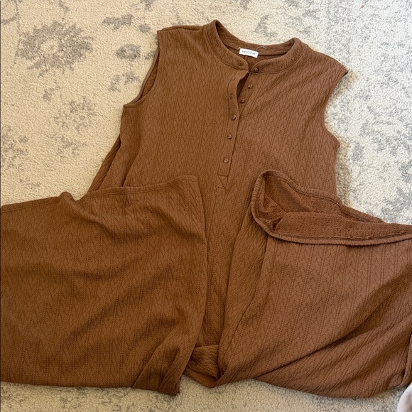 vestique Pants - Vestique Knit Wide-Leg Jumpsuit